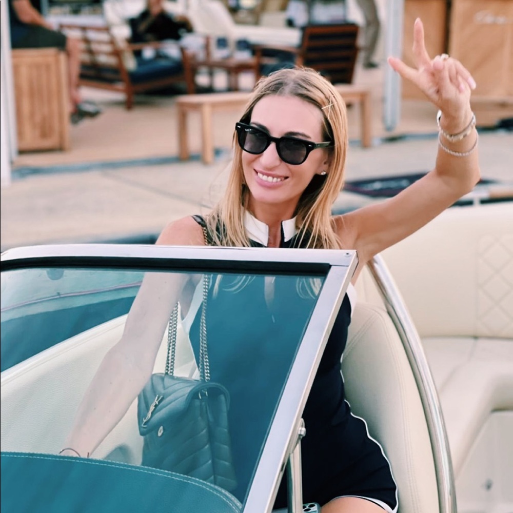 Meet your Posher, Iuliia